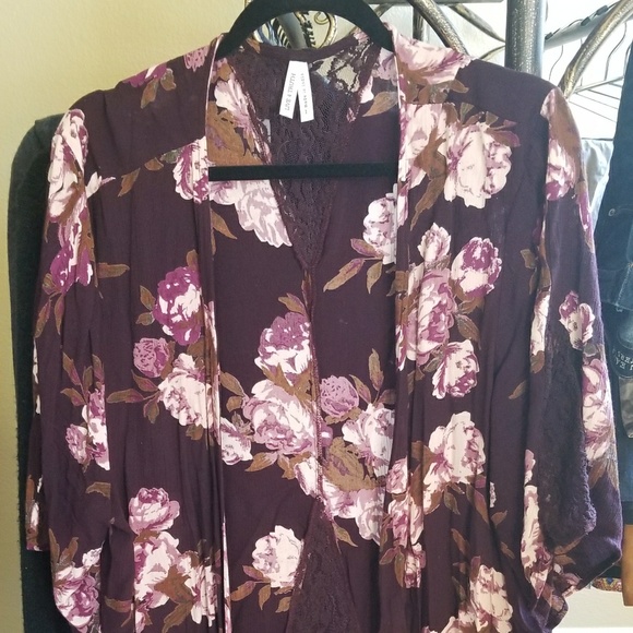 Gorgeous Open Draped Floral Print Cardigan - Picture 4 of 4